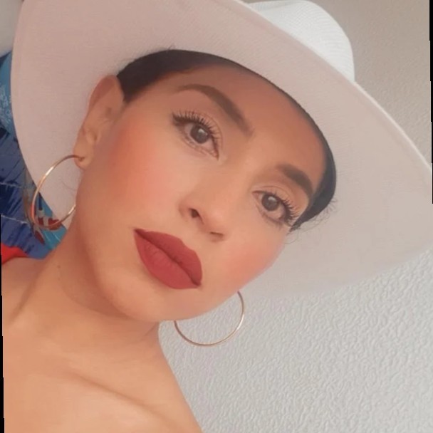 Juanita Vargas - Vendedor - Studio F | LinkedIn