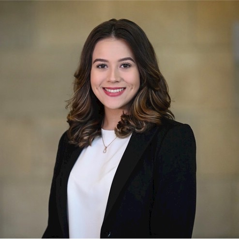 Alyssa Molina - Assistant Manager - Aeropostale | LinkedIn