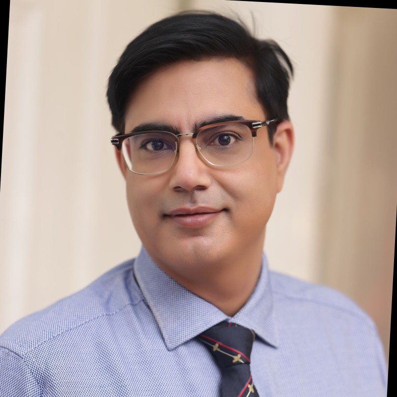 Dr. Kapil Dua - Chief Hair Transplant Surgeon, Co-Founder & Chairman - AK  Clinics - Hair Transplant in India - Delhi, Ludhiana and Bangalore |  LinkedIn