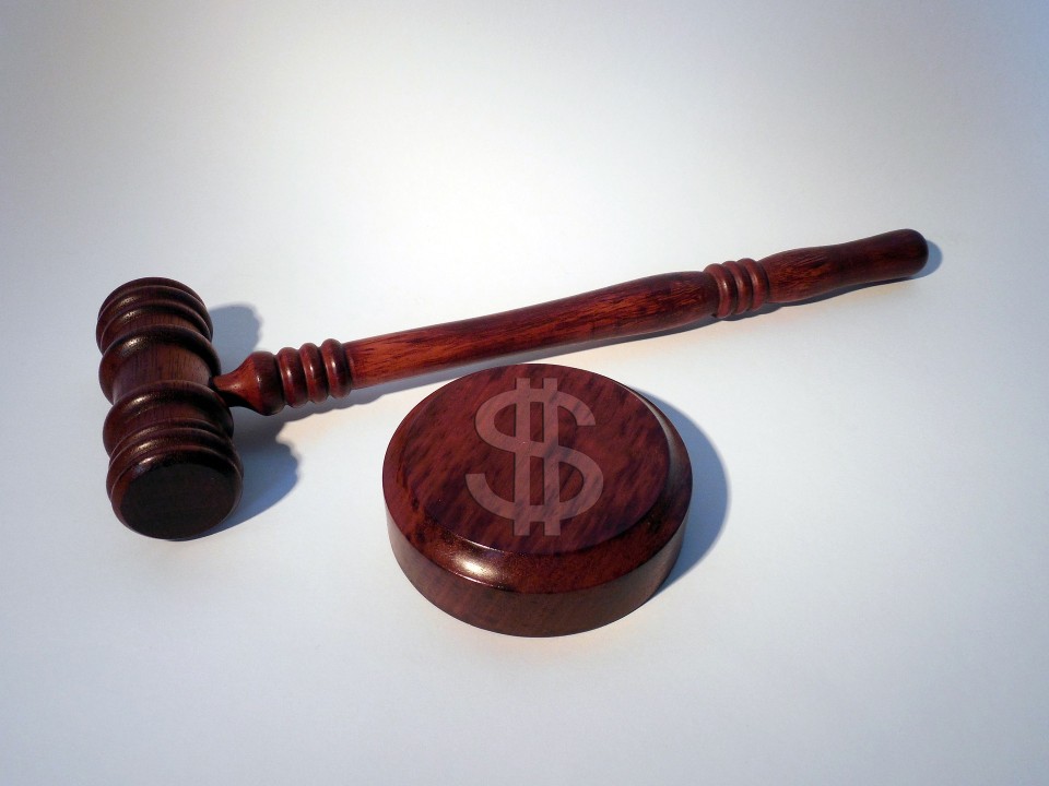 How Much Does a Personal Injury Lawyer Make?