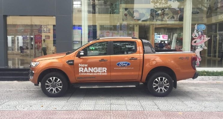 Bán tải Ford Ranger giá sốc