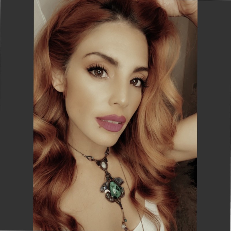 Holly Kapsalis - Hair And Makeup Artist, Owner - Blush&Burgundy :  On-Location Hair and Makeup | LinkedIn