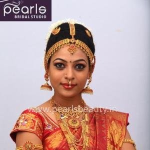 Pearls Beauty Lounge Bridal Makeup