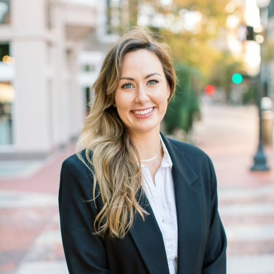 Katie Petrie - Associate - LanCarte Commercial Real Estate, Inc. | LinkedIn