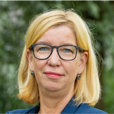 Tineke Verhulst - Management Assistente/Officemanager - Van 'T Hof  Makelaardij | Linkedin