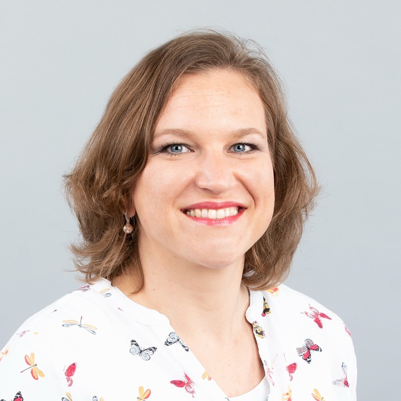 Lucie Janeckova - Senior Manager, Proposals - Abzena | LinkedIn