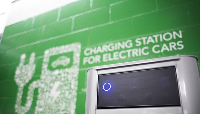 ontario-building-more-electric-vehicle-charging-stations