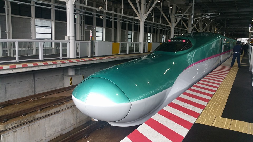 Shinkansen bullet train E5 Hayabusa