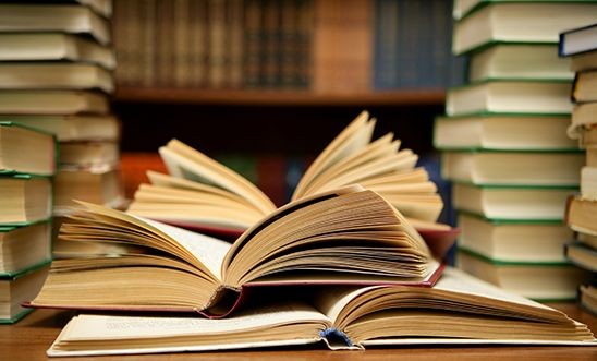 Invest In Yourself With These 9 Great Leadership Books