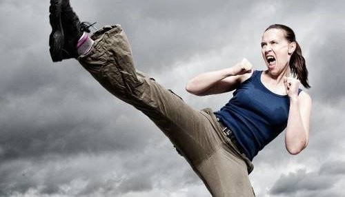 Women Self Defence ! Have you ever felt frightened or intimidated when out  walking alone?