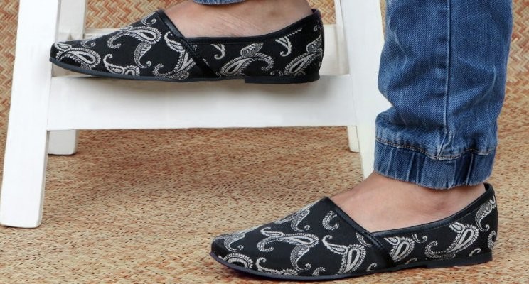 All New Range of Men's Mojari Shoes On-line