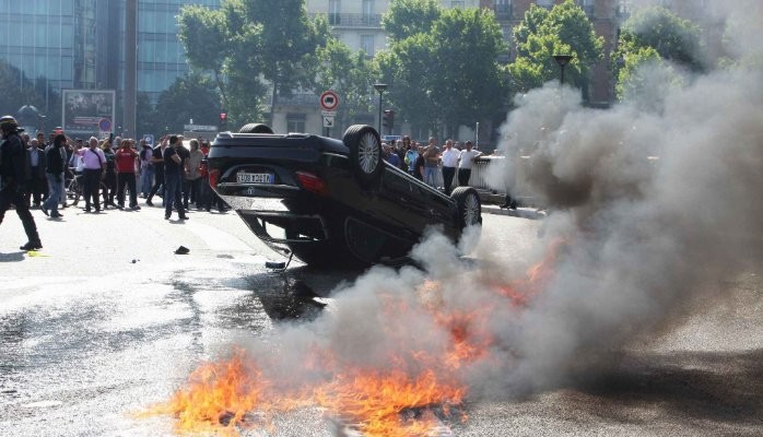 Parisian Taxi Strikes: Tears for a Corpse