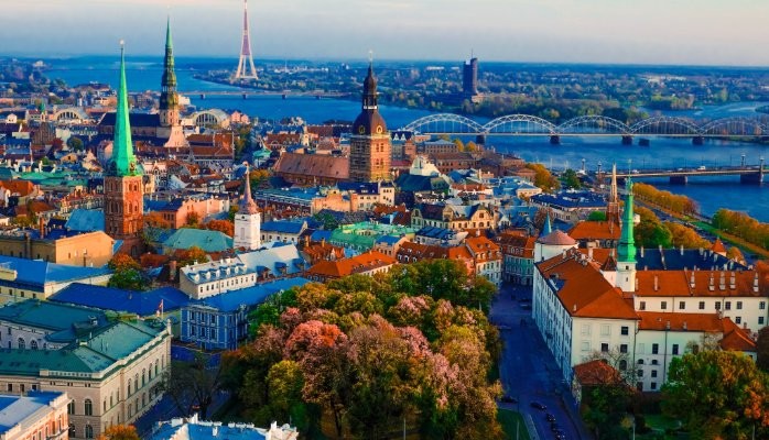 INVESTIRE IN LETTONIA- INVEST IN LATVIA