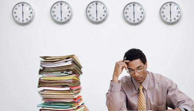 Working Late Hours: Passion for the job or Sheer Inefficiency?