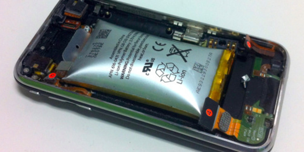 ønskelig Kan ikke læse eller skrive Centrum How swollen batteries can cause your mobile phone to explode