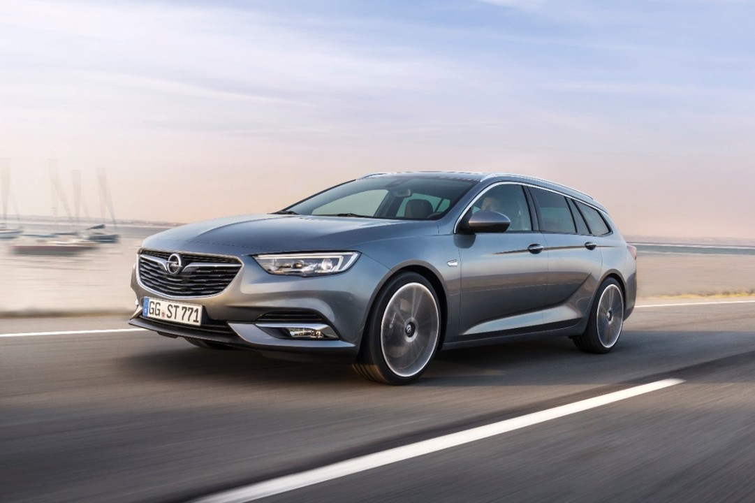 Spacious and Sporty: The New Opel Insignia Sports Tourer