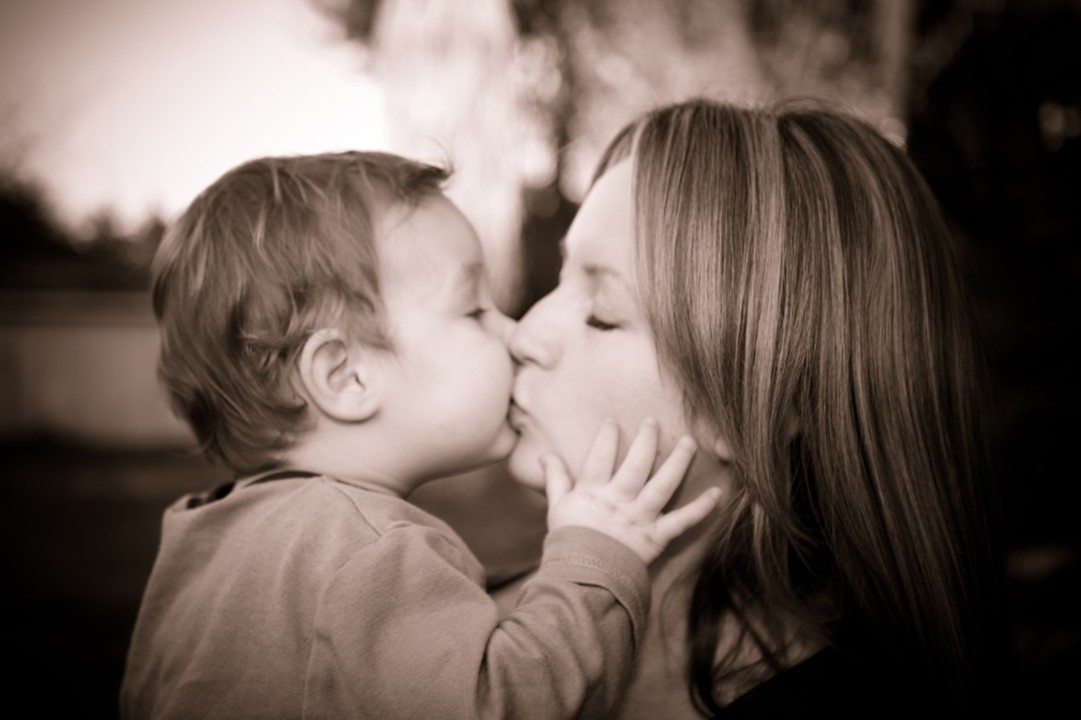 What a Mother knows What a Mother knows