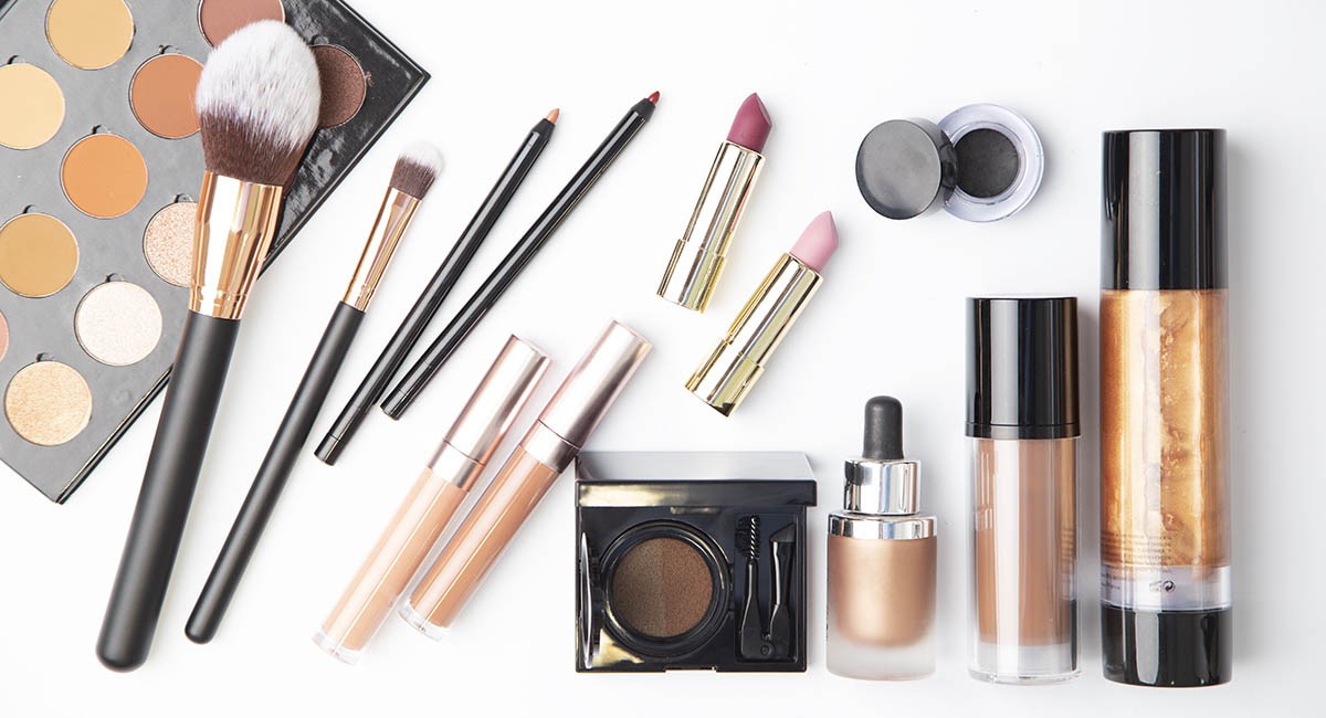 5 Benefits of Private Label Makeup Products