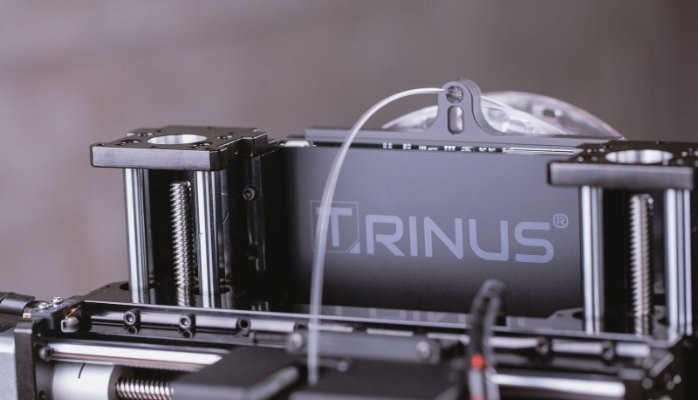 De onze baan Bouwen op TRINUS 3D PRINTER IS A ROBUST ALL-METAL DESIGN