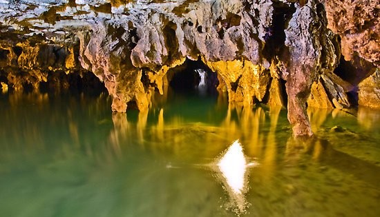 AliSadr Cave, Hamedan. Iran