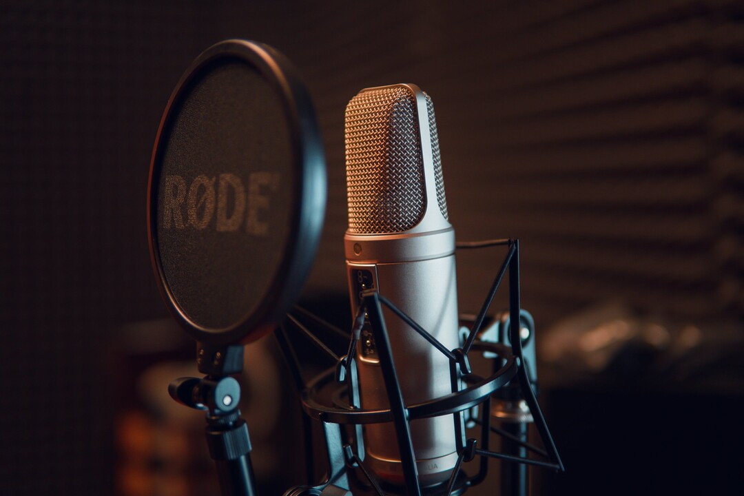 WANT A PODCAST PRODUCER JOB? DON’T MAKE THESE MISTAKES ON YOUR APPLICATION