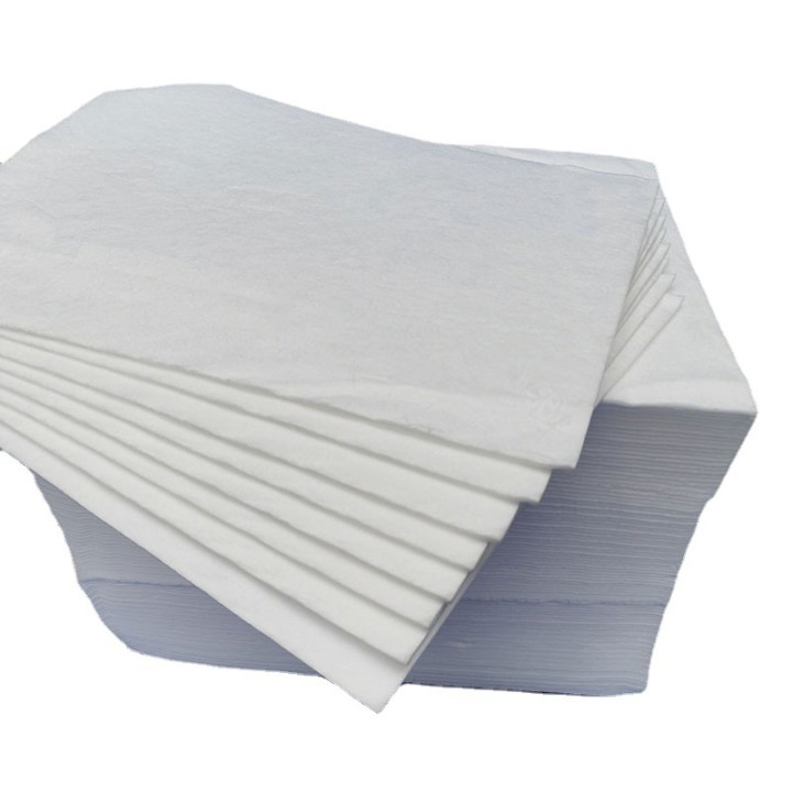 What are oil absorbent pads made up of？