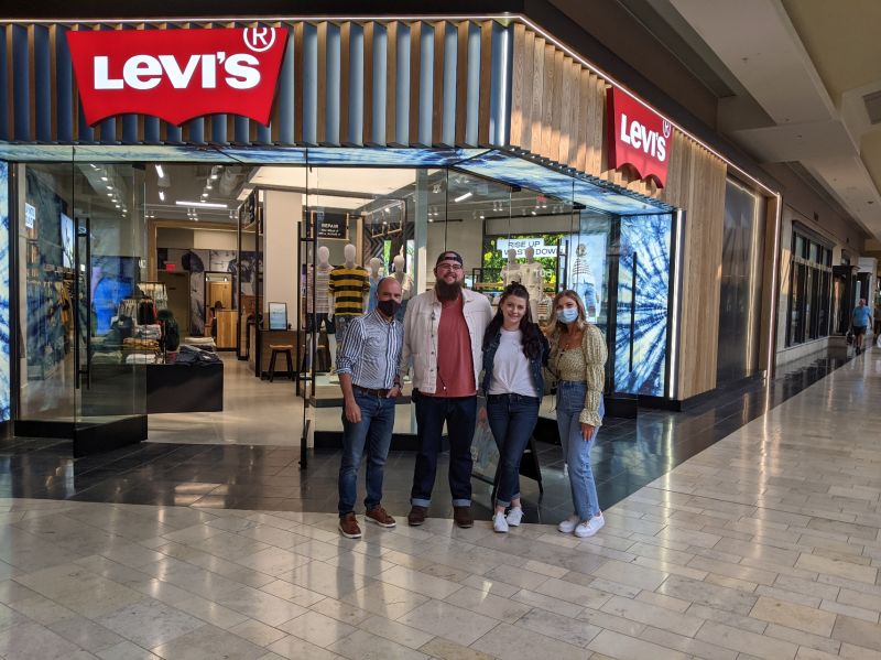 Jorge Pires - Store Manager - Levi Strauss & Co. | LinkedIn