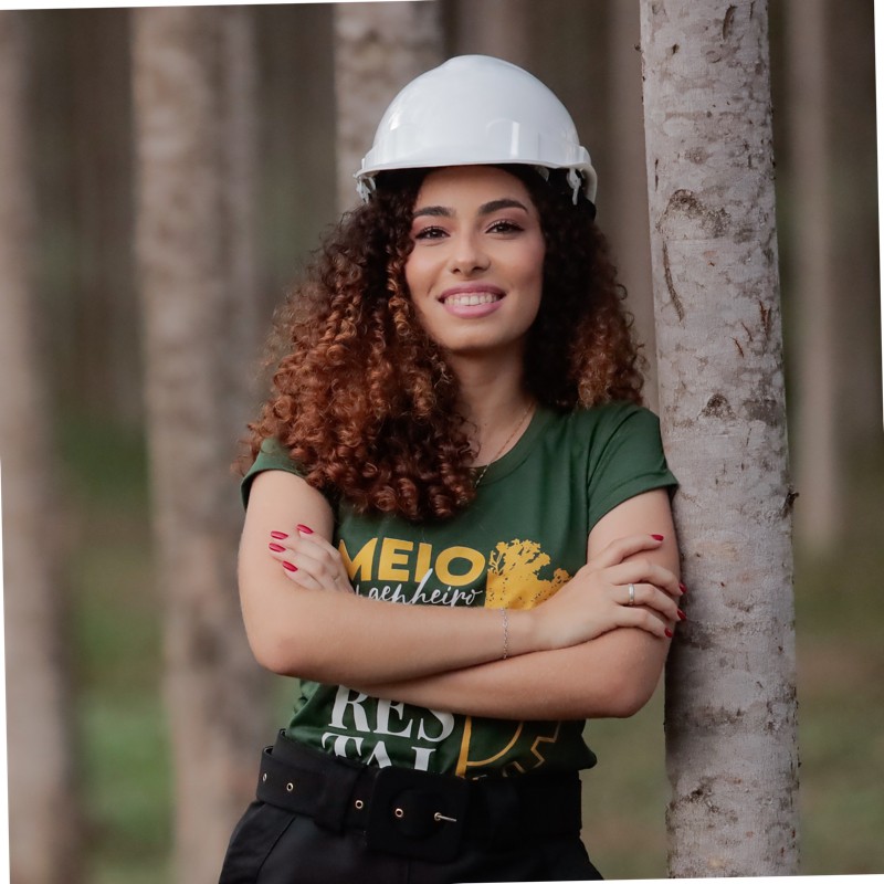 Alyssa Lima - Voluntária no projeto Lâminas de irrigação e