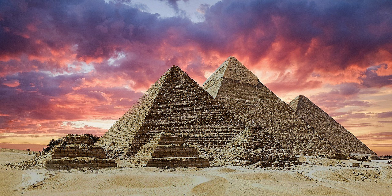 Unlocking the Secrets of the Past to Power the Future: The Ancient Egyptian Pyramids' Hydrogen Power Plant ...!