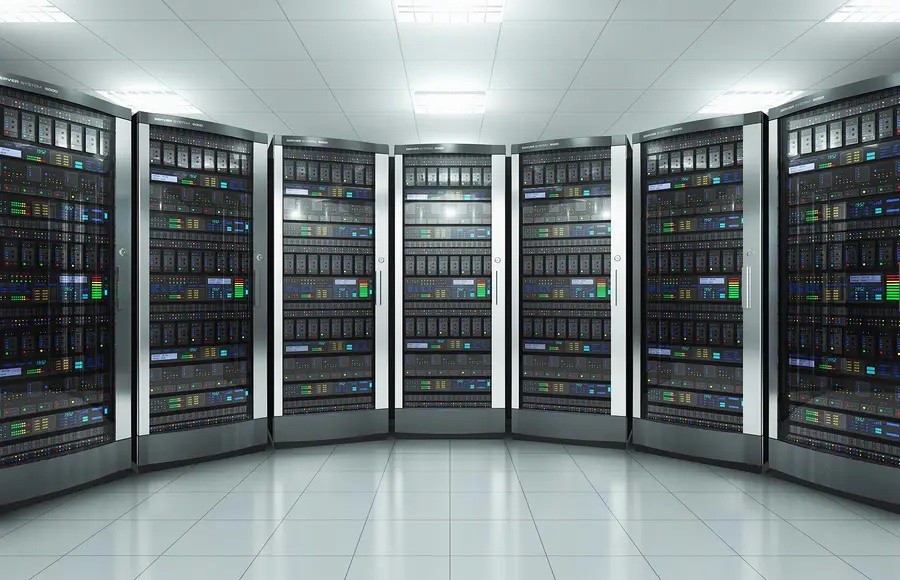 A Guide to Servers: Their Usage, History, and Evolution