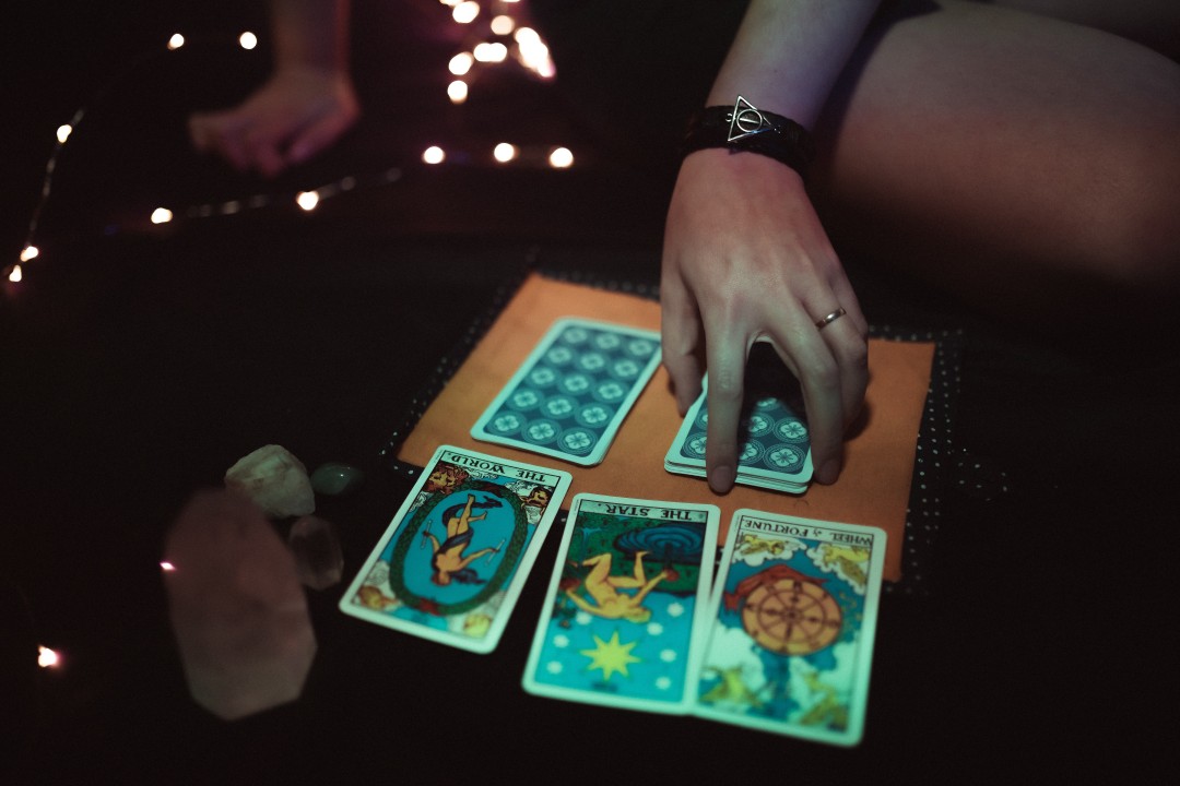Online Tarot Reading Sites of 2024- Top 5 Trusted Psychic Reading Sites For Accurate Predictions