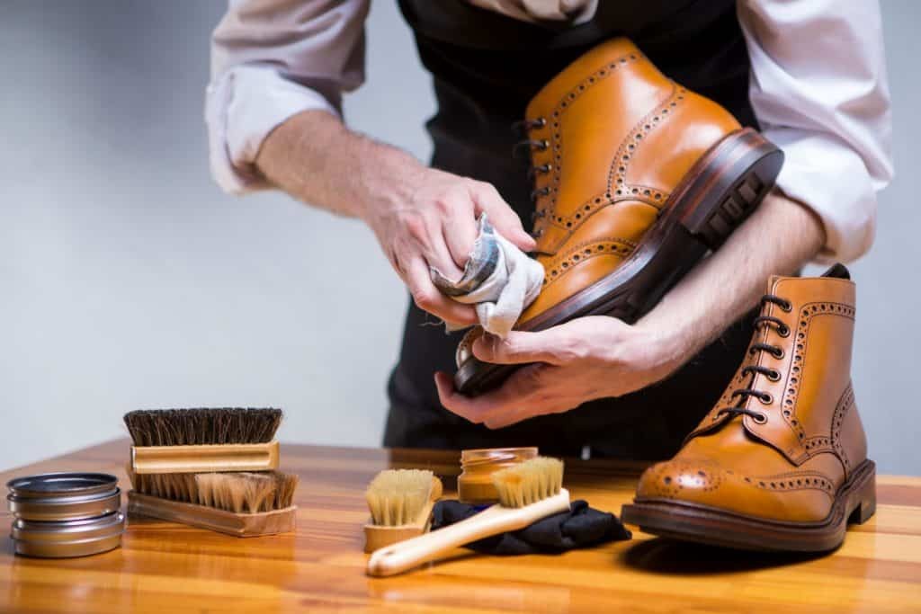 Why Buy a Leather Conditioner for Your Bag and Shoes?