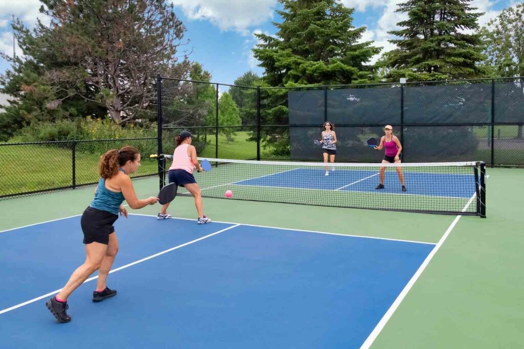 HOW MUCH DOES IT COST TO RESURFACE A PICKLEBALL COURT? HOW MUCH DOES IT COST TO RESURFACE A PICKLEBALL COURT?