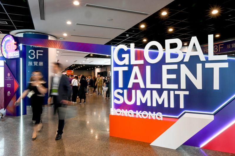 The first ever #GlobalTalentSummit got off to a flying start today (May 7) at the Hong Kong Convention and Exhibition Centre. The opening day of the two-day Summit comprised the International Talent Forum and CareerConnect Expo, aiming to connect local, Mainland and overseas talent with relevant information, support and job opportunities. A total of some 7,000 participants are expected to join the Summit and the Expo. Remember to visit our Brand Hong Kong booth located at F12!  Hong Kong Talent Engage  #hongkong #brandhongkong #asiasworldcity #talents #HongKongTalentEngage #GlobalTalentSummit