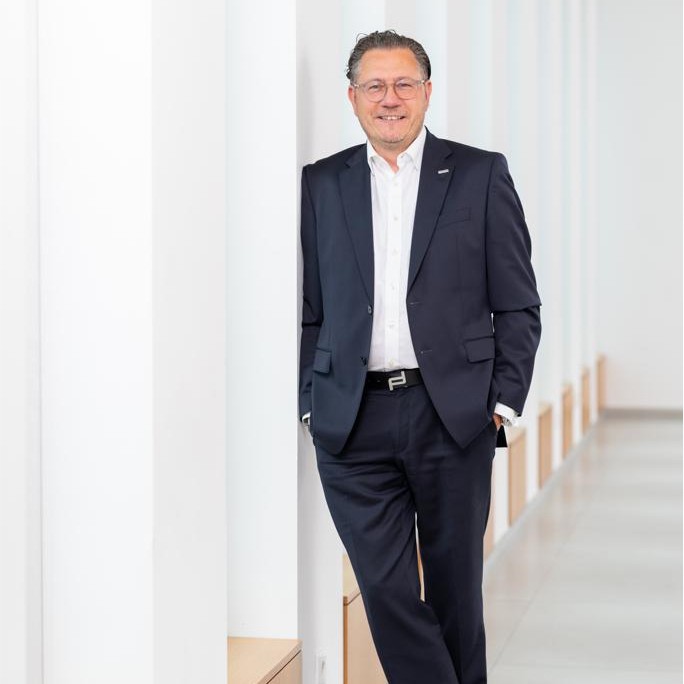 Jürgen Jung – Bereichsleiter Konzern-Revision – DZ BANK AG | LinkedIn