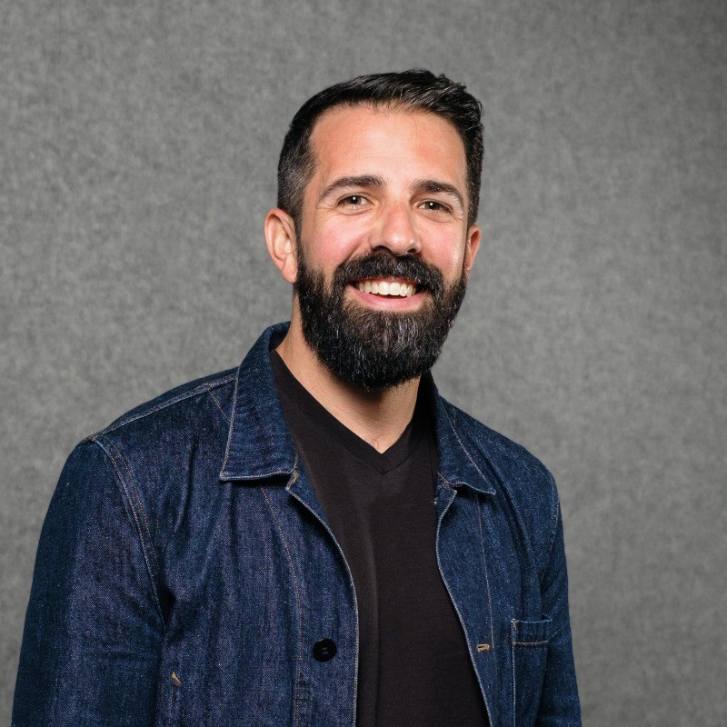 Jeffrey Ramirez - Partner / Brand Designer - The Up Studio | LinkedIn