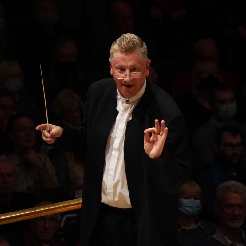 Stephen Bell - Orchestral Conductor - www.stephenbellconductor.com |  LinkedIn