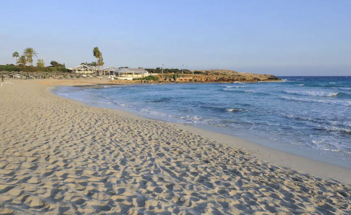 Its beach beach beach. Нисси Бич Айя-Напа Кипр. Пляж Нисси Бич Кипр. Айя Напа Нисси. Макронисос Бич.