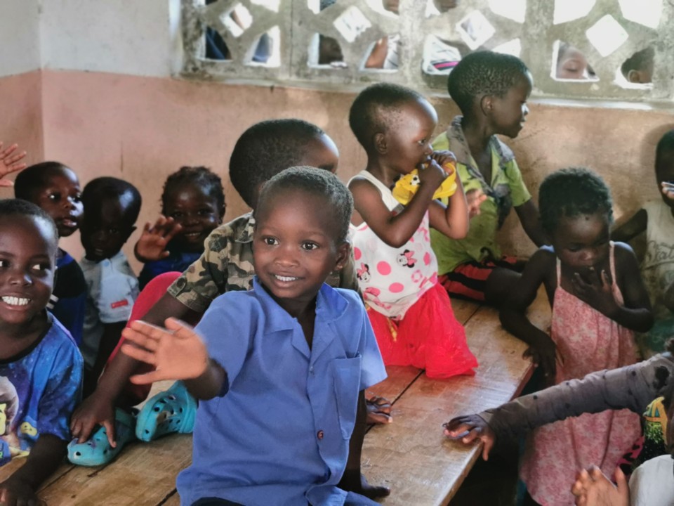 Giving Children in Rural Malawi the Chance of an Early Years Education