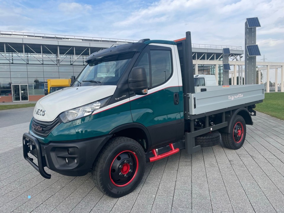 NEW IVECO Daily 4x4 Tigrotto now available in right-hand drive