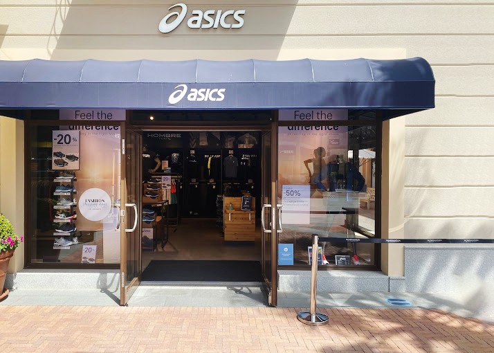Consumers' Rights Advocacy: Asics Outlet Málaga Under Scrutiny for