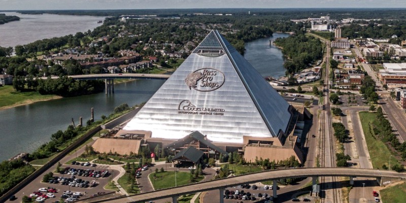 The Wall Street Journal on LinkedIn: The Hotel Inside the Bass Pro Shops  Inside the Pyramid