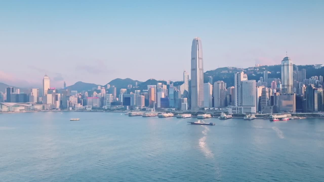 Hear from 9 women leaders in a variety of sectors about why now is a great time to visit Hong Kong for business, entertainment, sports, tourism and much more.    With its energy, creativity and connectivity, Hong Kong is open and ready to welcome you to exciting new experiences in Asia's world city.    #hongkong #brandhongkong #asiasworldcity #hellohongkong #cosmopolitanhk #womensday  Home and Youth Affairs Bureau, HKSAR Government Mandatory Provident Fund Schemes Authority (MPFA) CLP Hong Kong General Chamber of Commerce (HKGCC) 香港總商會 HSBC Regal Hotels International CSOP Asset Management Hong Kong Sports Institute The Hong Kong Academy for Performing Arts Hong Kong Sinfonietta