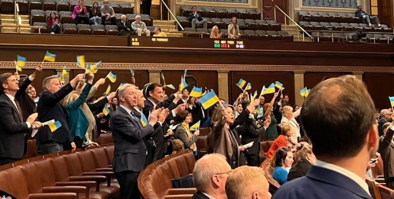 Tommy Landry on LinkedIn: WATCH: Democrat Representatives Wave Ukrainian  Flags on House Floor After… | 78 comments