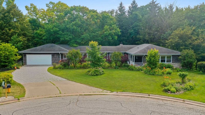 Laurie Martinez on LinkedIn: 1554 RUSTIC RIDGE Court Green Bay WI 54311 Laurie Martinez on LinkedIn: 1554 RUSTIC RIDGE Court Green Bay WI 54311