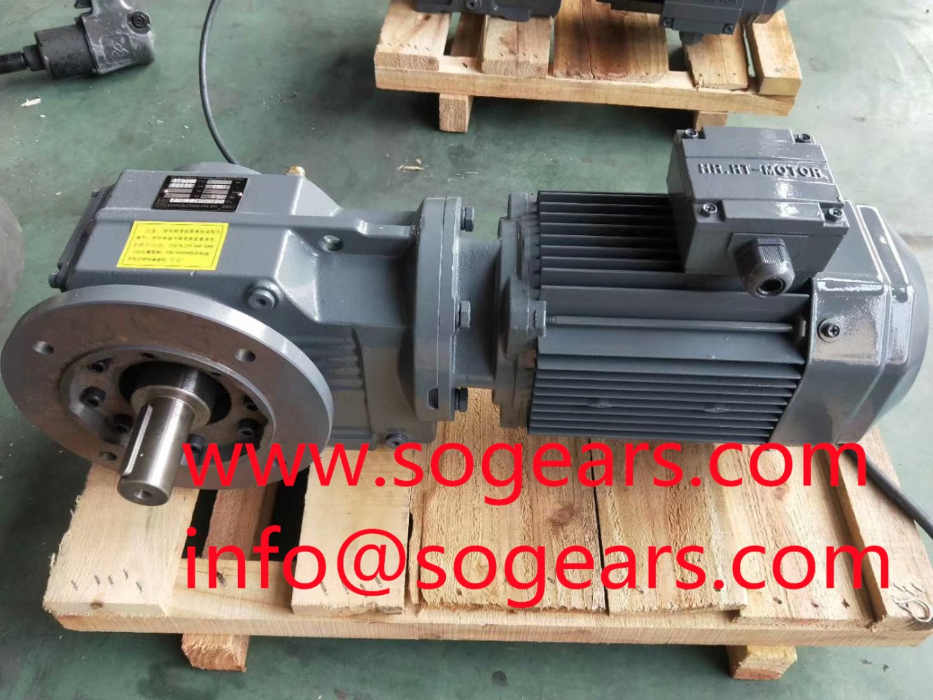 Bevel Reducer Manufacturer 2：2 Right Angle Helical Bevel Gearbox