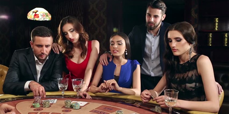 How Do Men Win The Hearts Of Women By Playing In Casinos?