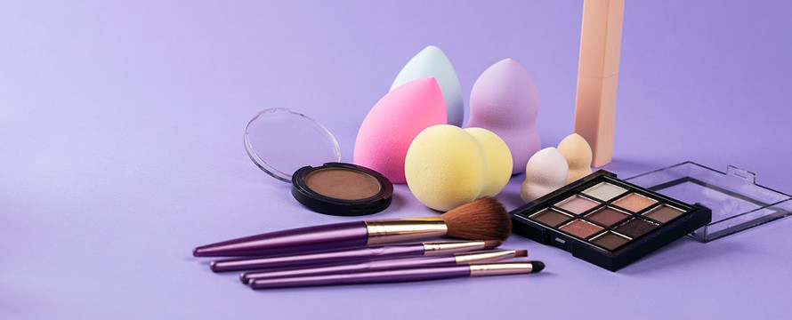 Tips On How Makeup Sponges Differ From