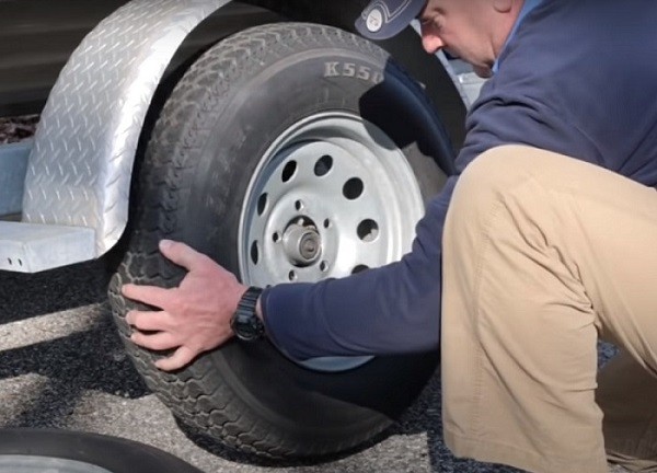 Can You Put Trailer Tires on a Truck? Discover the Surprising Truth!