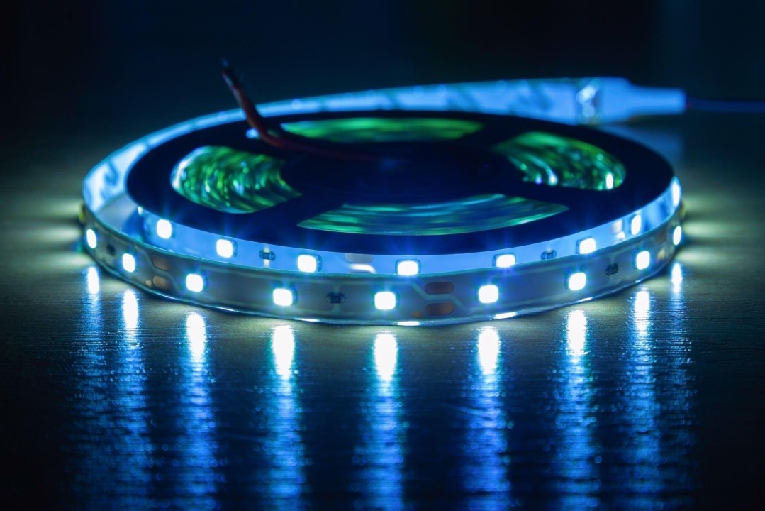 LED Strip Lights: How to Avoid Common Pitfalls like Yellowing, Short  Lifespan, and Inconsistent Lighting 🔦